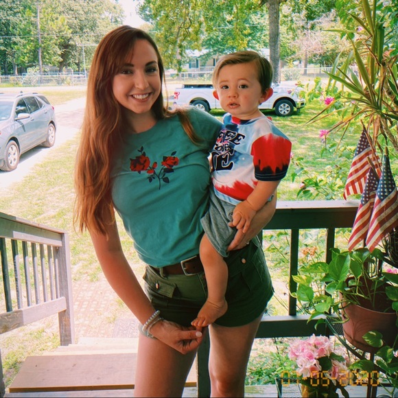 Meet Glo, - Picture 1 of 6